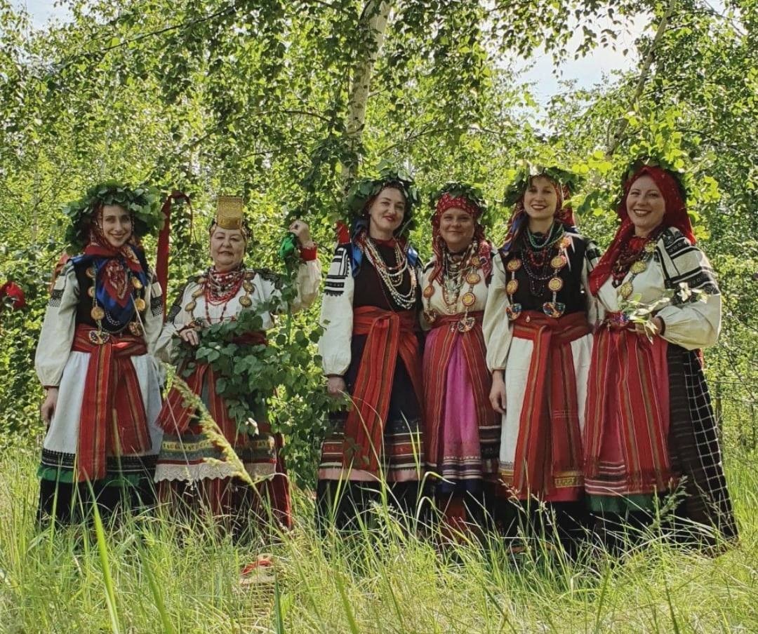 Ансамбль фолк-студии Хутор ДУХОВСКОЙ Ансамбль фолк-студии Хутор ДУХОВСКОЙ